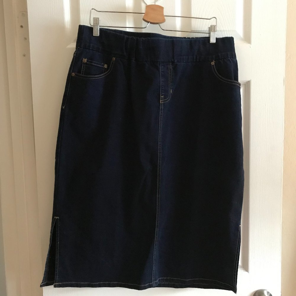 Dark Rinse Denim Stretch Skirt 18